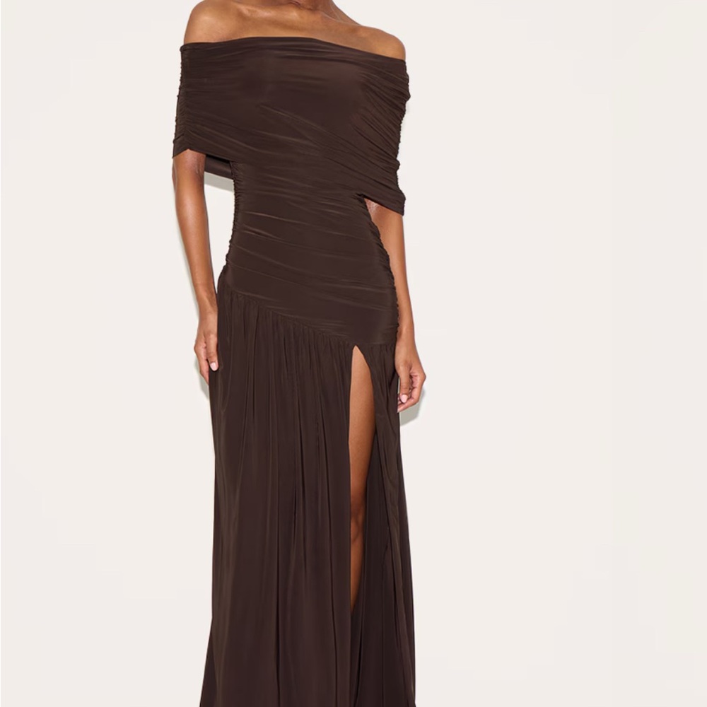 Pretty Little Thing DOUBLE LAYER SLINKY BARDOT ONE SHOULDER RUCHED MAXI DRESS